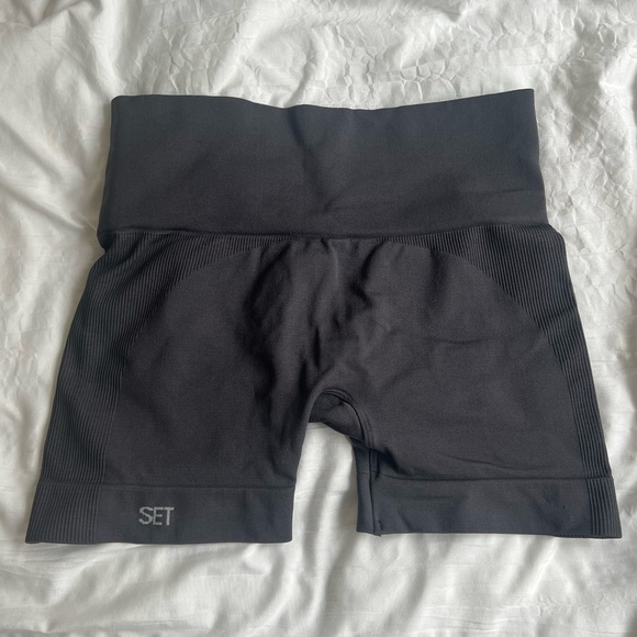 SET ACTIVE SCULPTFLEX BIKE SHORTS - Picture 1 of 3